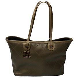 Borsa tote Chanel in pelle khaki iridescente