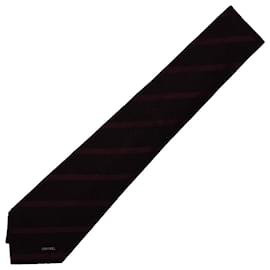 Chanel Seidenkrawatte Bordeaux mit Streifen