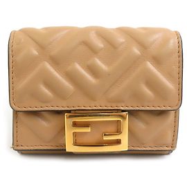 Fendi Dreifach-Brieftasche aus beigem Leder