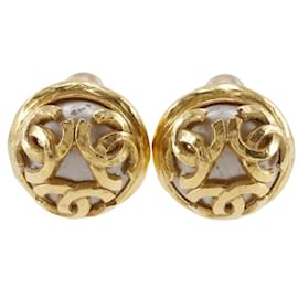 Orecchini Clip Triple COCO di Chanel