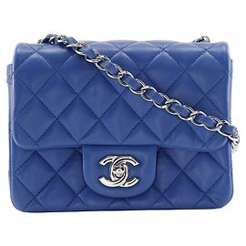 Chanel Blaue Lammleder Schultertasche mit Kette
