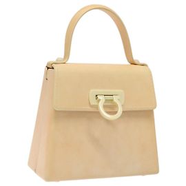 Borsa a mano Gancini in gomma beige Auth KD319 di Salvatore Ferragamo
