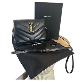 Borsa a mano Saint Laurent Loulou Toy in pelle nera