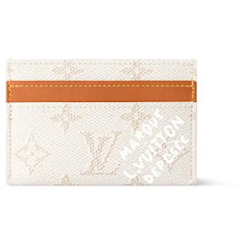 Louis Vuitton Novo porta-cartões duplo LV