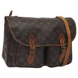 LOUIS VUITTON Sac à bandoulière Monogram Basas Japon M99013 LV Auth 116661