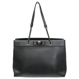 Damentasche aus Leder Salvatore Ferragamo Vara EZ-21 H500