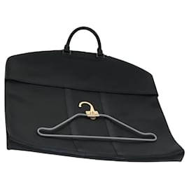 LOUIS VUITTON Taiga Bering Garment Cover Epicea M30134 LV Auth MX119