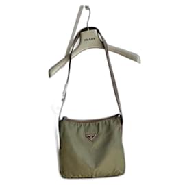 Borsa a spalla in nylon vintage Prada - Verde
