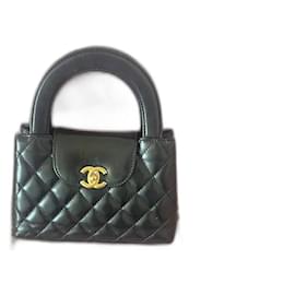 Chanel Borsa Nano Shopping Nera in Pelle