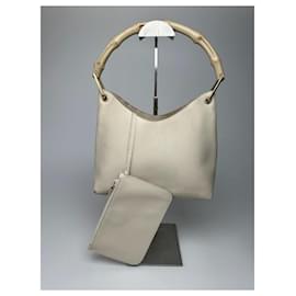 Borsa in pelle vintage Gucci con bambù bianco