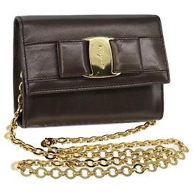 Borsa a spalla Vala Chain in pelle marrone e oro di Salvatore Ferragamo Auth yk16268