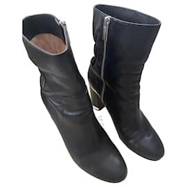 Botines Michael Kors de cuero negro