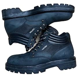 Louis Vuitton Oberkampf ankle boots black nubuck