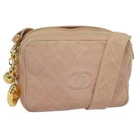 CHANEL Bolsa de Ombro Matelassé em Couro de Cordeiro Rosa CC Auth 117845