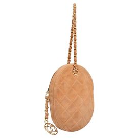 CHANEL Matelassé Kettenhandtasche Wildleder Orange Gold CC Auth 116417