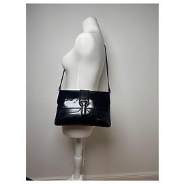 Borsa vintage Givenchy 4G in pelle verniciata nera