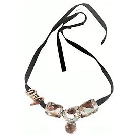 Raffiniertes DOLCE & GABBANA Collier mit schwarzem Wildlederband mit Logo und Kristallen