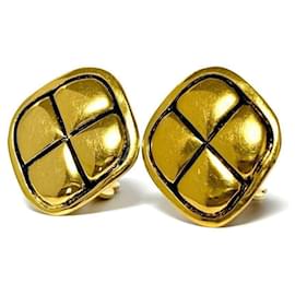 Orecchini vintage Chanel per donne Matelassé