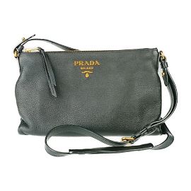 Borsa a spalla Prada in Vitello Daino nero