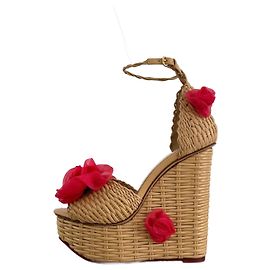 Sandali Charlotte Olympia in pelle intrecciata beige con fiori in seta rossa