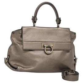 Gancini Handtasche aus Leder Salvatore Ferragamo 2-Wege in Goldton Auth 121739