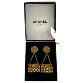 Orecchini a forma di borsa Chanel vintage