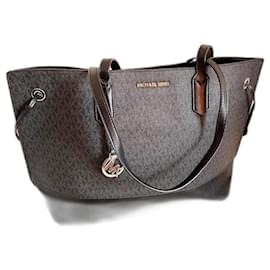Michael Kors Jet Set Tragetasche aus schwarzem Leder