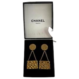 Brincos vintage clássico Chanel