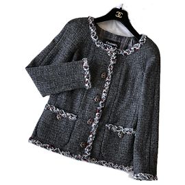 Grau Tweed Jacke mit Gripoix CC Knöpfen von Chanel Paris Edinburgh