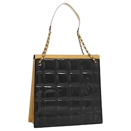 CHANEL Choco Bar Ketten-Schultertasche Lackleder Schwarz CC Auth 122608