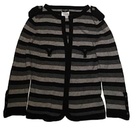 Unglaubliche Chanel 100% Kaschmir-Cardigan