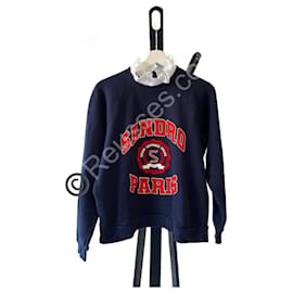 Marineblauer Pullover mit Sandro-Kragen
