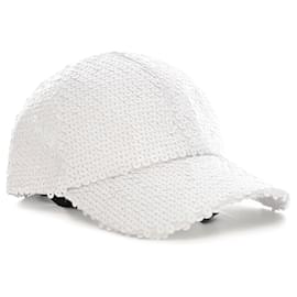Cappellino Chanel con paillettes bianche