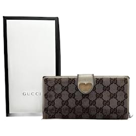 Vintage Gucci monogram wallet beige white