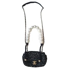 Chanel Mini Flap Stagionale Con Manico In Perle Tweed Blu Scuro LGHW