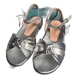 Stuart Weitzman KEANA