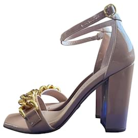 Décolleté Stuart Weitzman in pelle beige