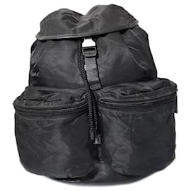 Zaino in tessuto nero con rifiniture Saffiano di Prada