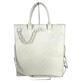 Borsa Sac Plat in Taurillon Monogram Louis Vuitton