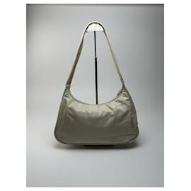 Sac Cleo vintage Prada beige