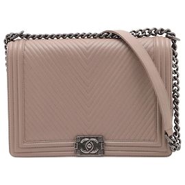 Chanel Borsa a flap in pelle di vitello Chevron beige 2 vie per ragazzo grande 30