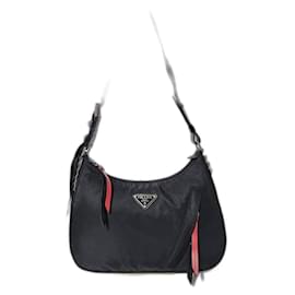 PRADA Hobo Tasche New Vela aus Nylon mit Nieten Schwarz - Prada