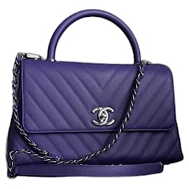 Borsa Chanel in pelle viola misura 28