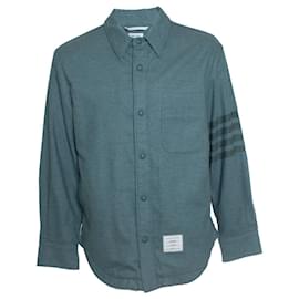 Thom Browne, camisa de sobrecamisa de cachemira y lana azul acero