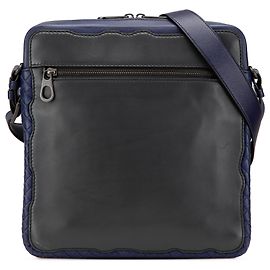 Bottega Veneta Bolso de cuero negro con detalles en Intrecciato