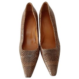 Zapatos de Tacón Gucci Piel de Serpiente Marrón Tacón Madera 8 cm Talla 37