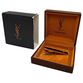 Pinza para corbata vintage Yves Saint Laurent negra plateada