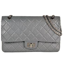 Borsa a spalla con catena Chanel Matelassé Double Flap