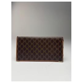 Céline Tarjetero de cuero monograma vintage Celine ID Marrón