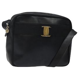 Bolsa de ombro de couro preto e dourado Salvatore Ferragamo Auth BA2152